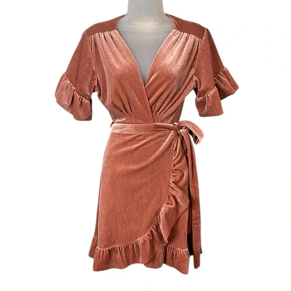 Storia Mauve Knit Apparel - Picture 2 of 5